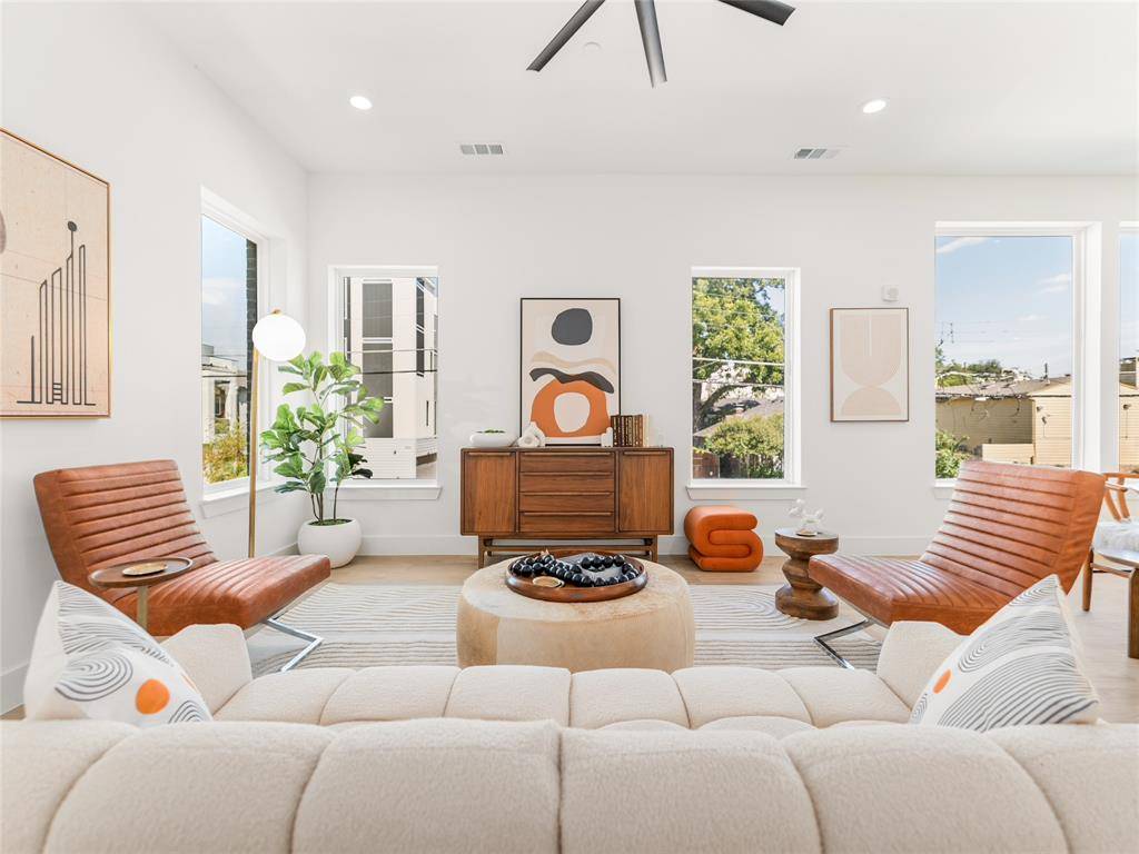 Dallas, TX 75204,2015 N Prairie Avenue #101