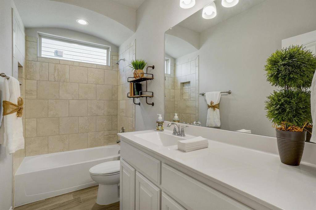 Argyle, TX 76226,821 Meadows Drive