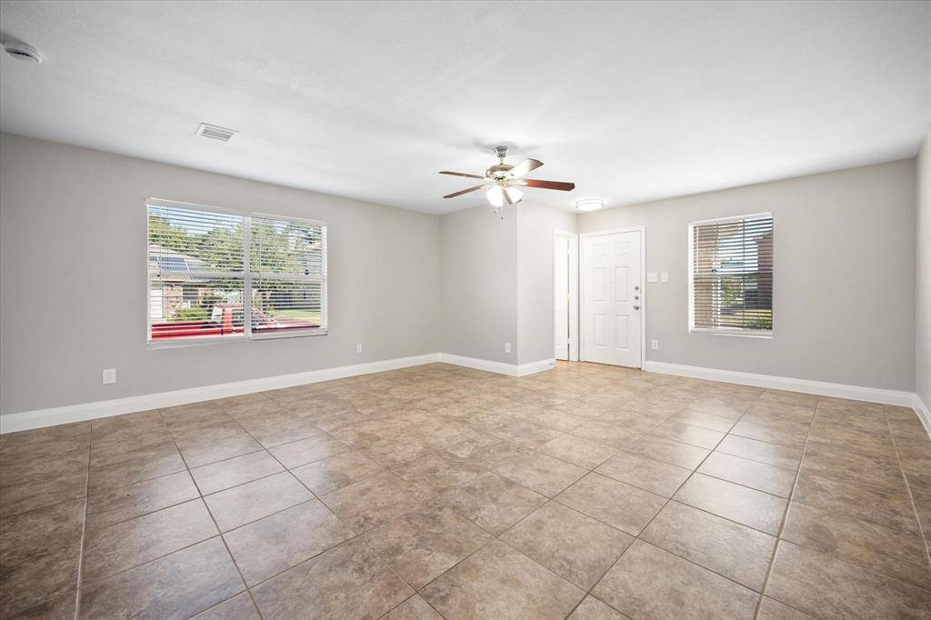 Fort Worth, TX 76120,800 Green Heath Avenue