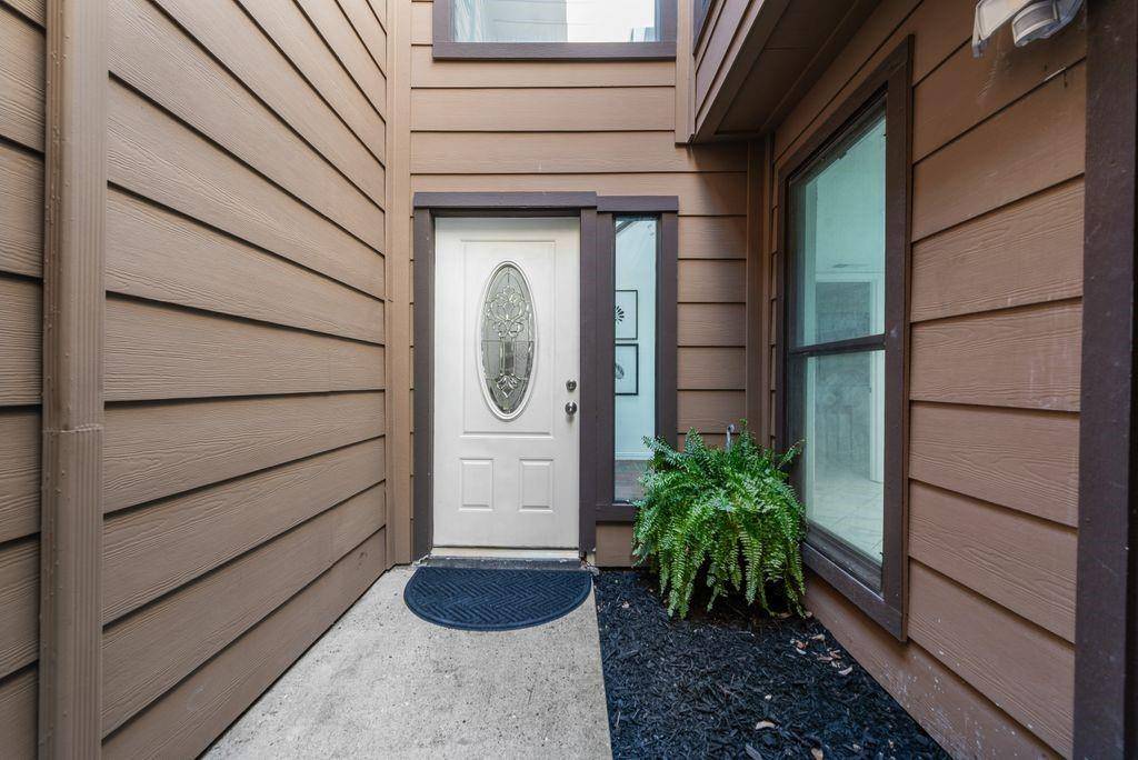 Farmers Branch, TX 75234,3211 Whispering Oak