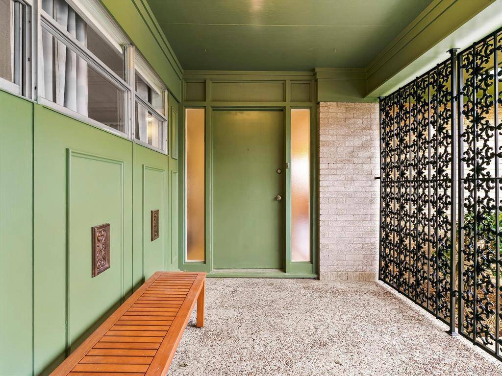 Fort Worth, TX 76133,5651 Woodway Drive