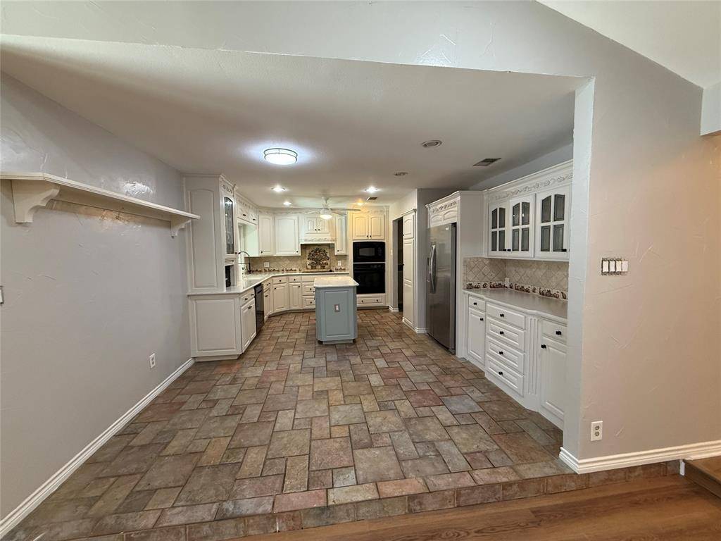 Burleson, TX 76028,721 NW Ann Lois Lane