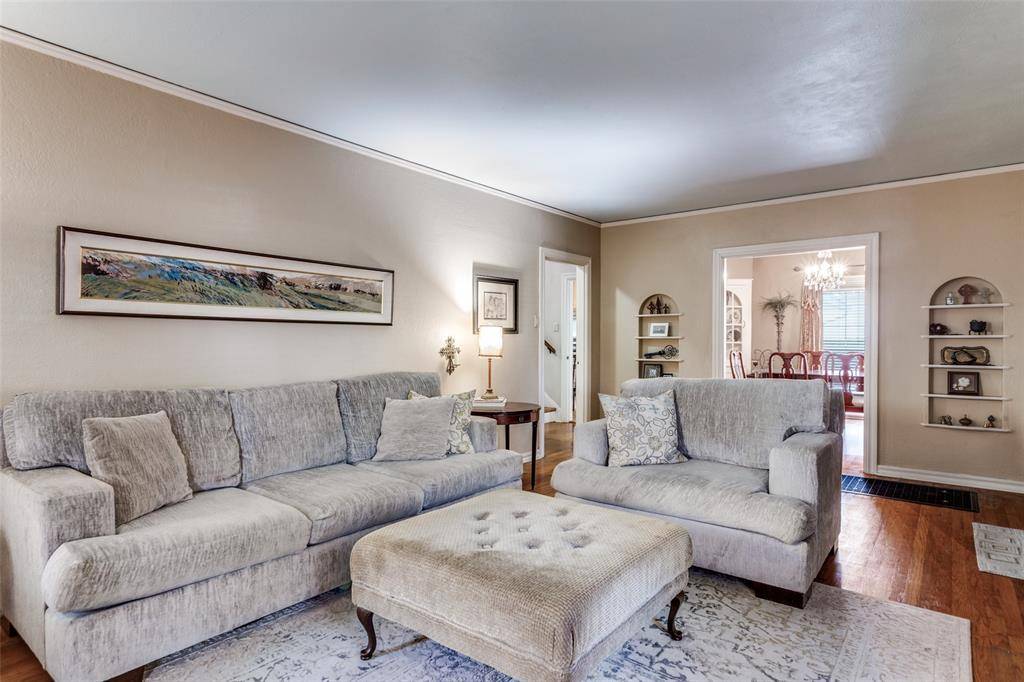 Fort Worth, TX 76109,3721 Westcliff Road S