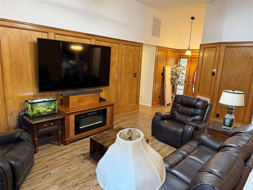 Grapevine, TX 76051,4150 Cedar Drive