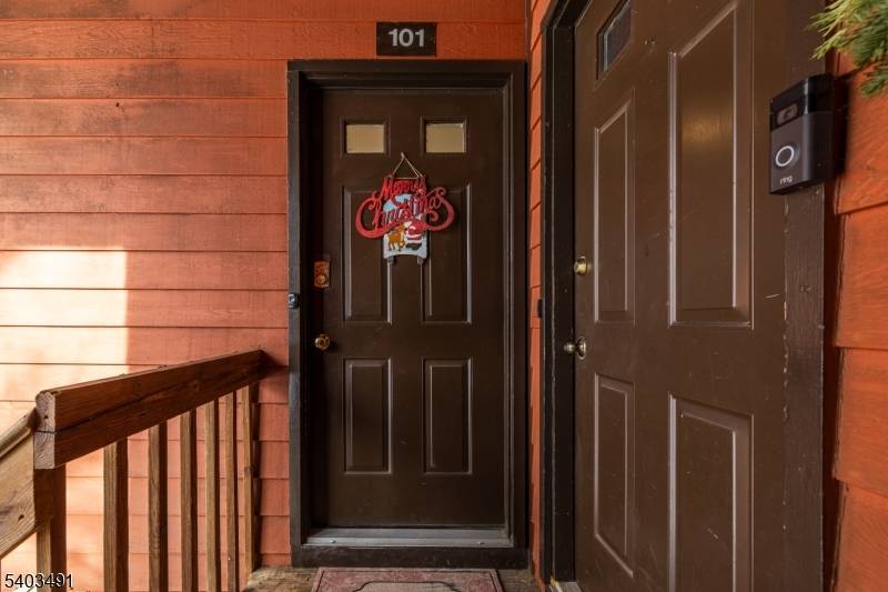 Raritan Twp., NJ 08822,101 Village Cmns