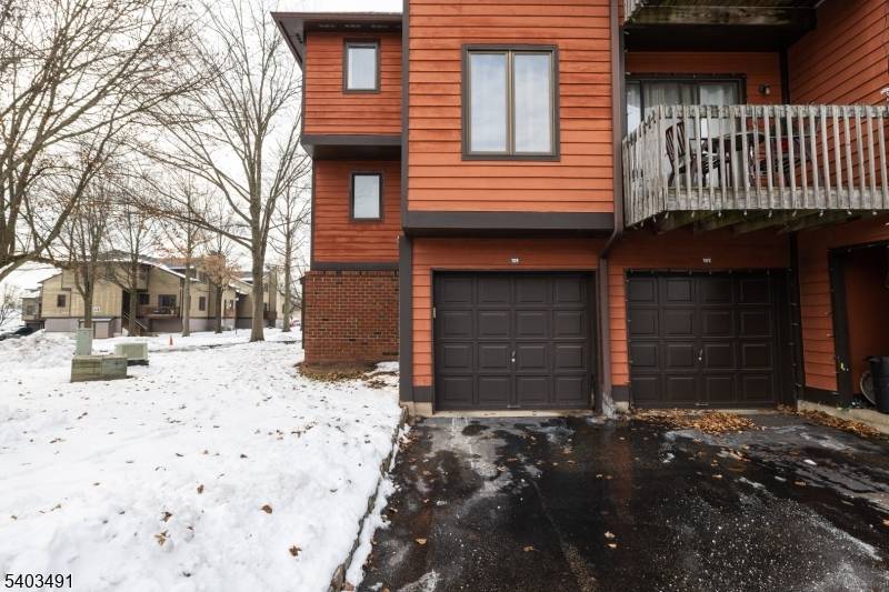 Raritan Twp., NJ 08822,101 Village Cmns