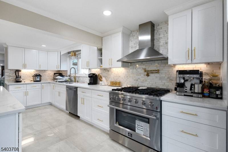 Lincoln Park Boro, NJ 07035,8 Curtis Dr