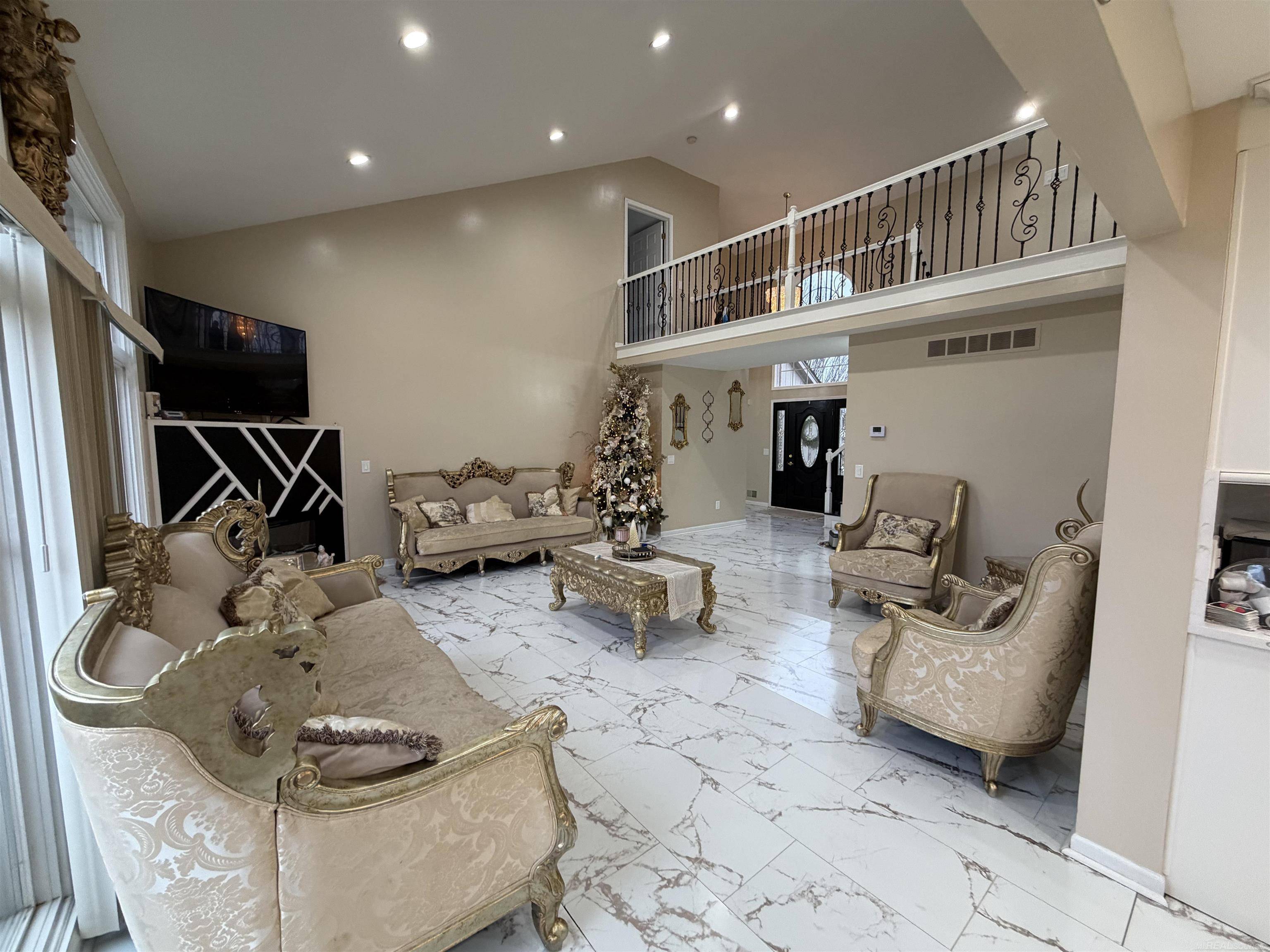 Shelby Twp, MI 48315,47040 W Wayford Drive DR