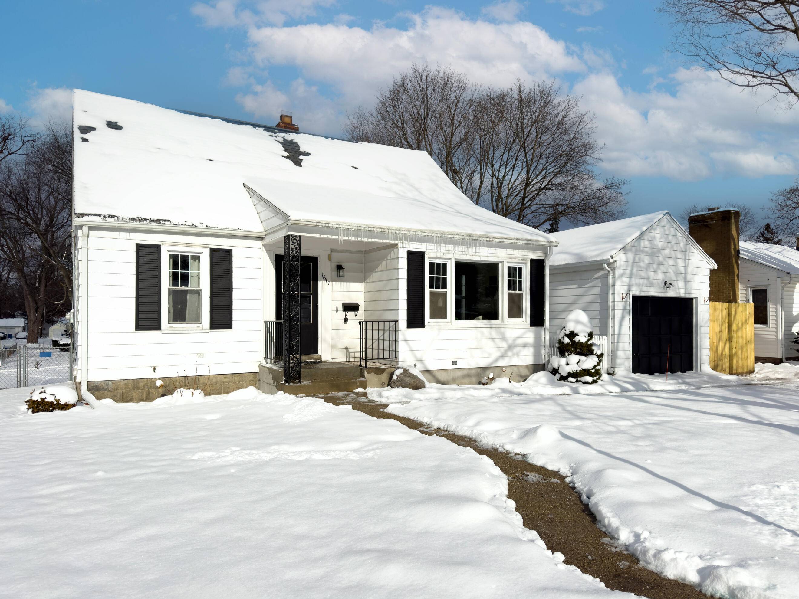 Kalamazoo, MI 49001,1617 Buena Vista ST