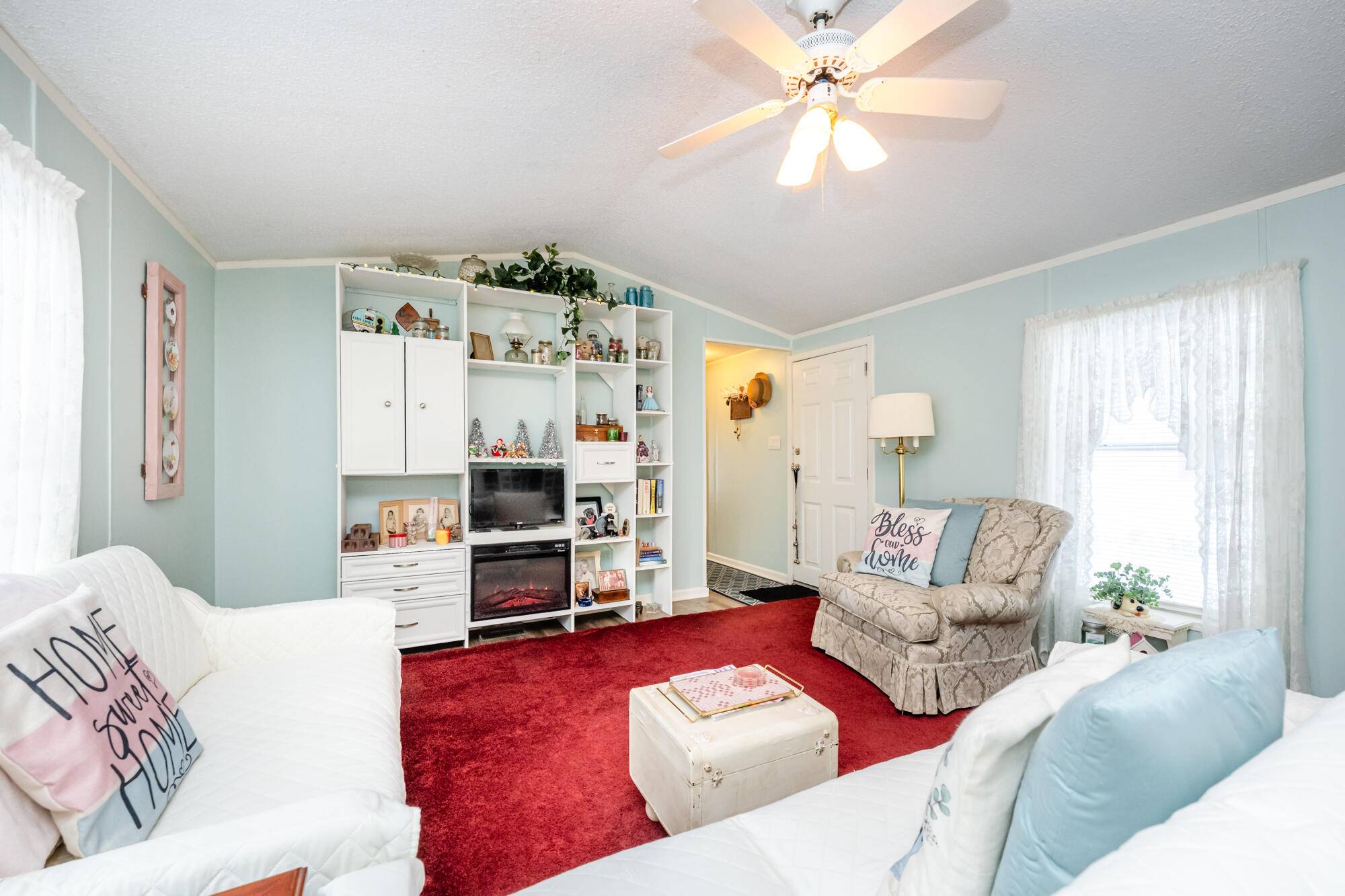 Benton Harbor, MI 49022,1565 M-63 ##65