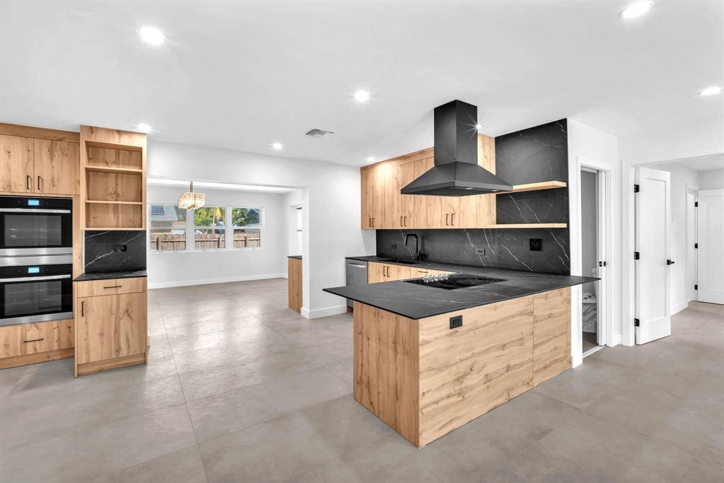 Dania Beach, FL 33312,4640 SW 25th Ter