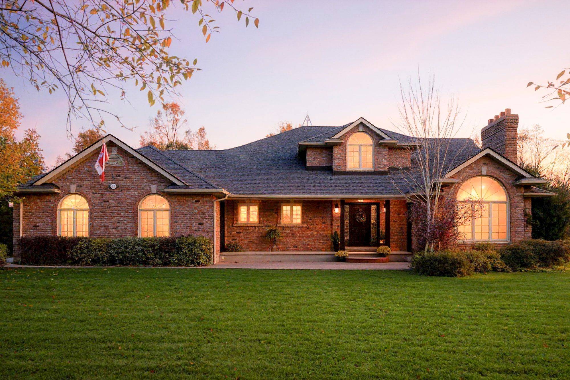 Milton, ON L0P 1B0,2255 Mohawk TRL