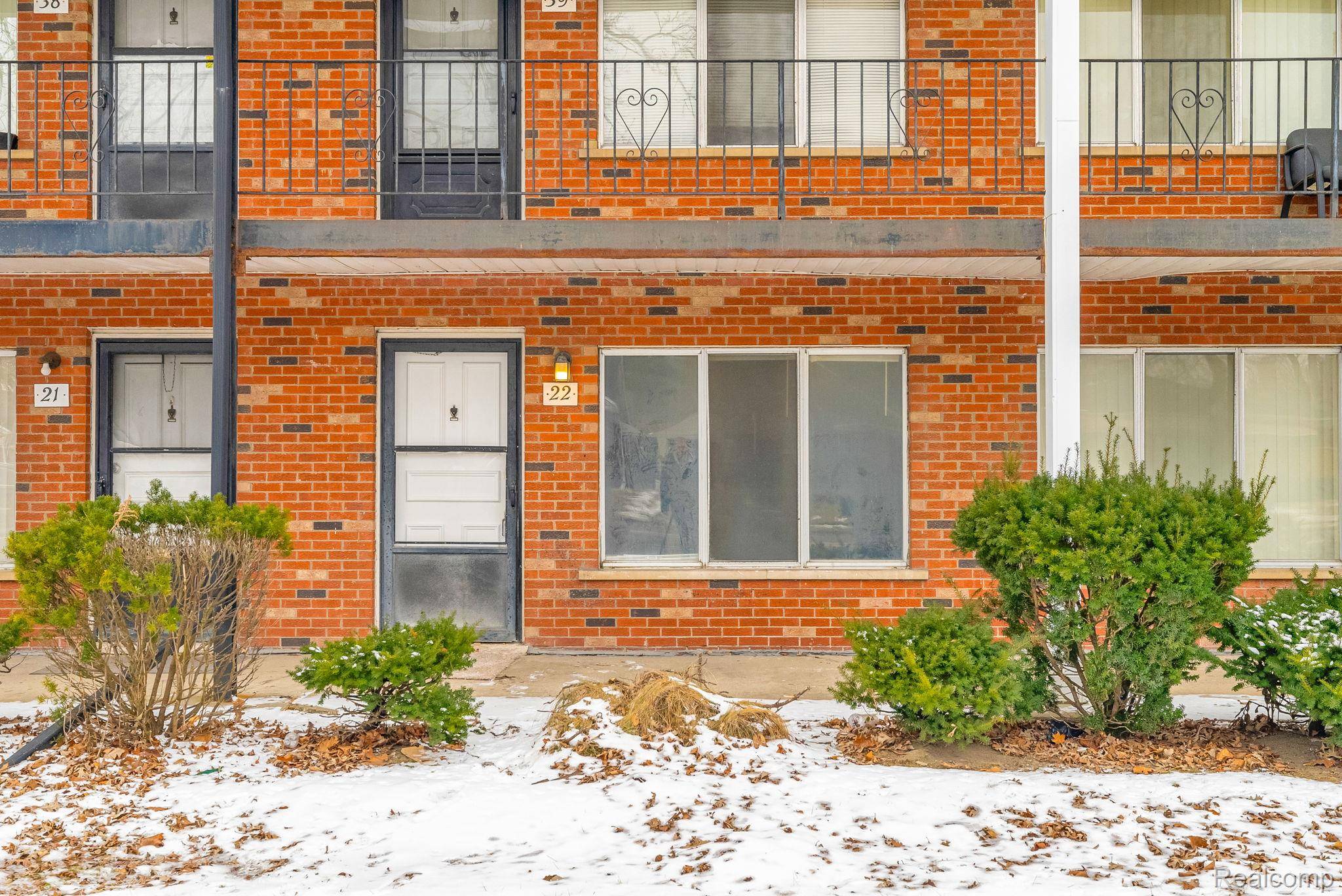 Detroit, MI 48224,4535 Cadieux RD ## 42 / 210