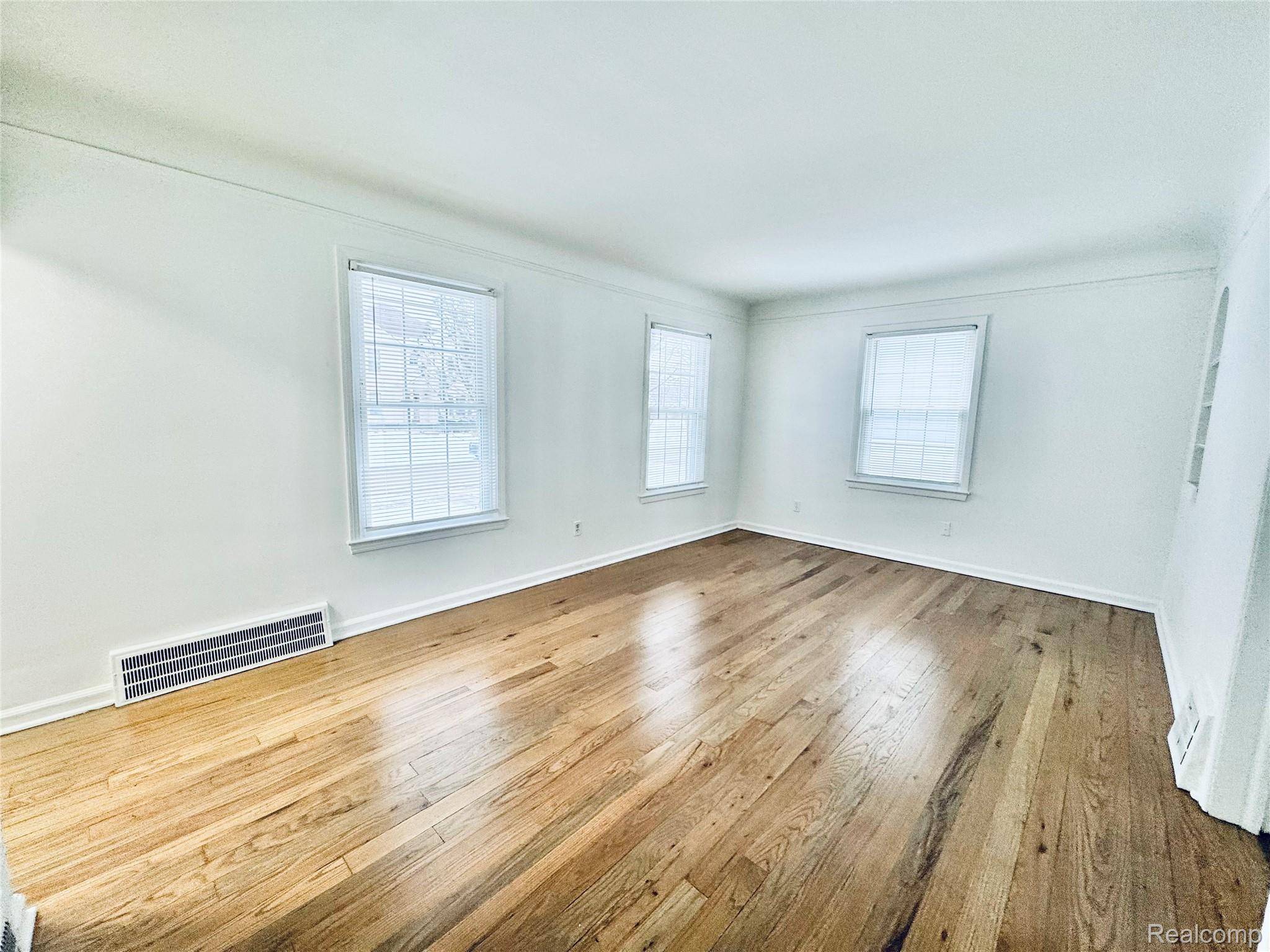 Birmingham, MI 48009,1948 Henrietta ST