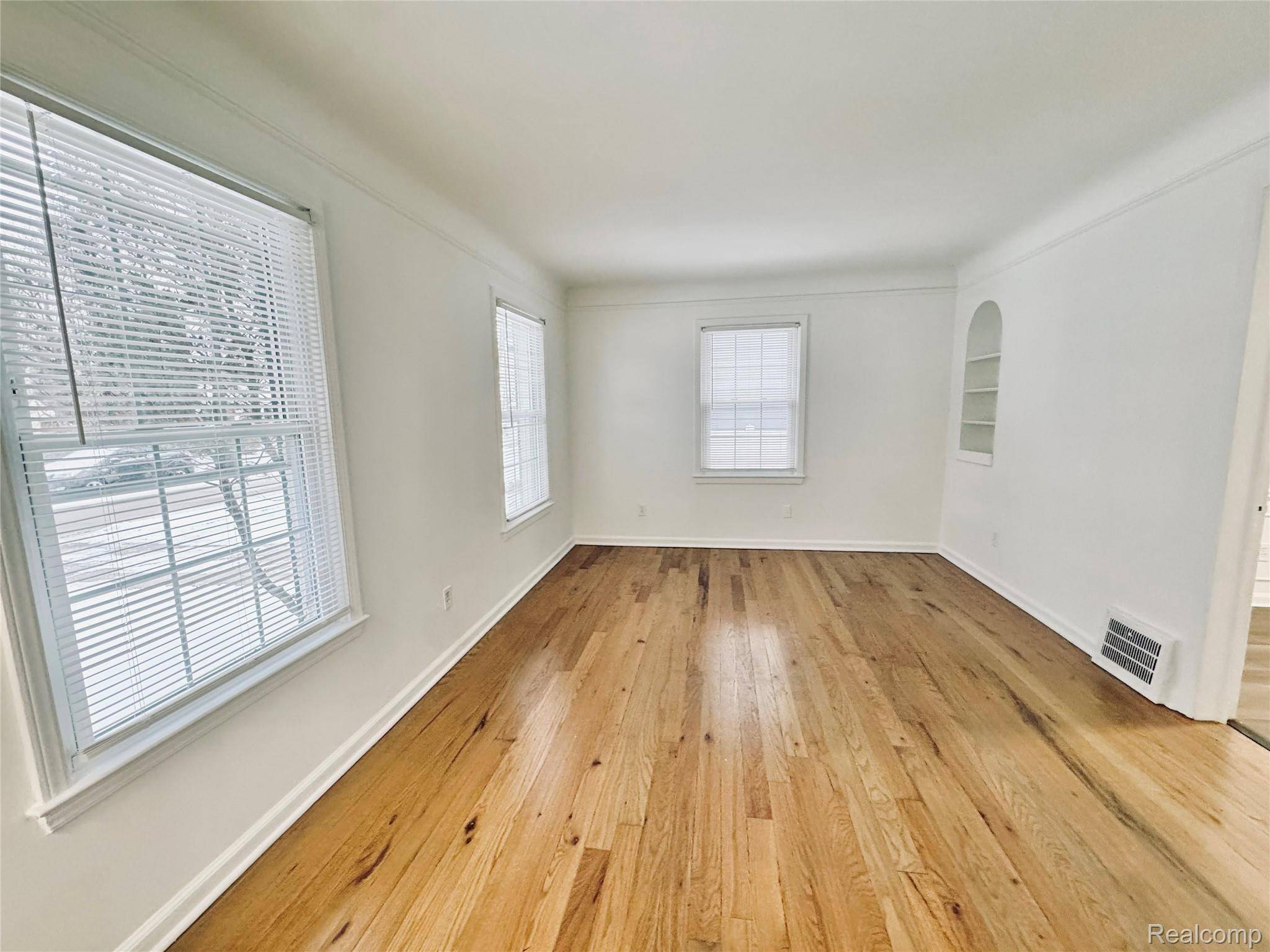 Birmingham, MI 48009,1948 Henrietta ST