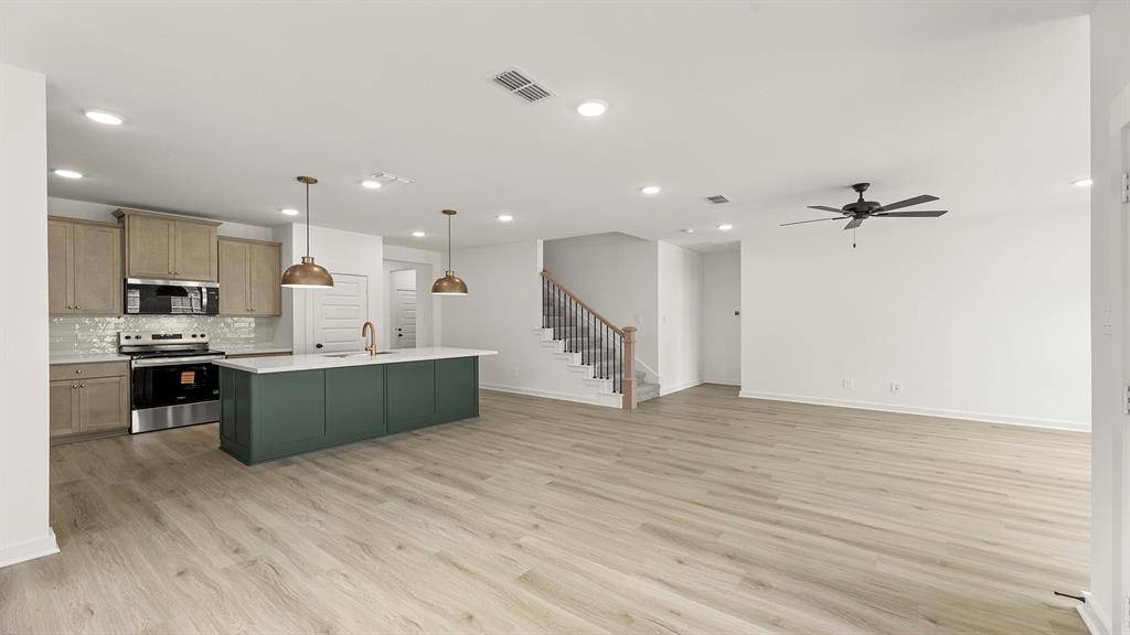 Aubrey, TX 76227,1520 Edgeway Drive