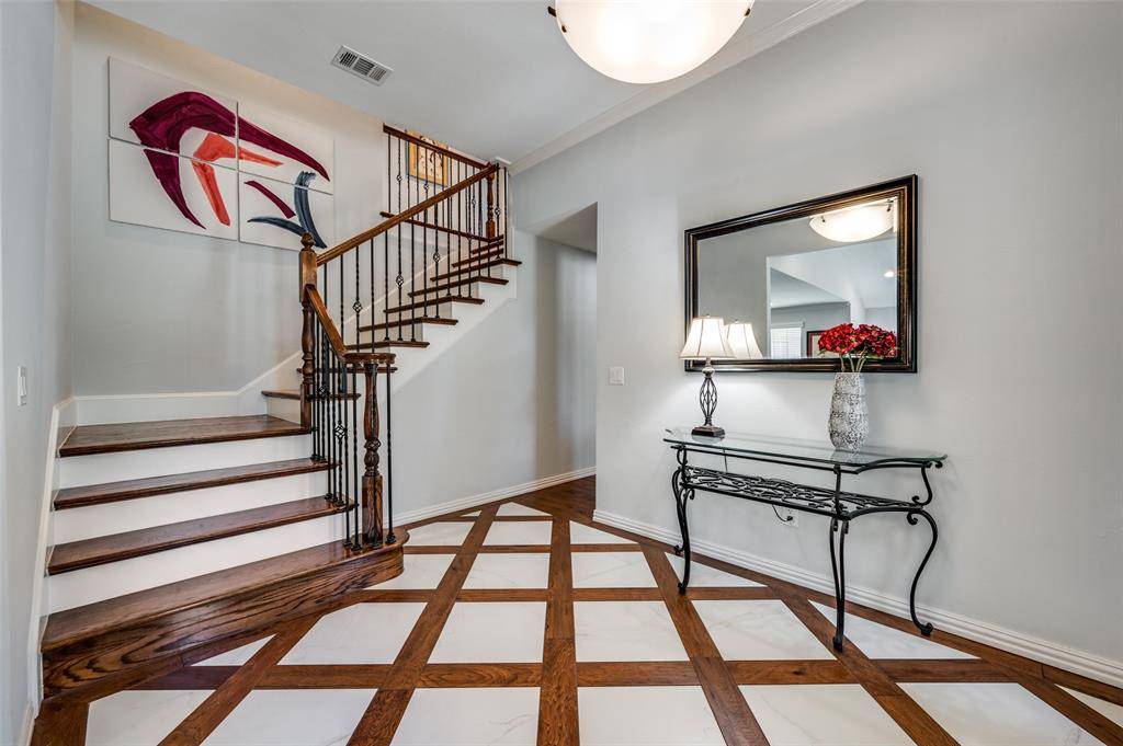 Carrollton, TX 75007,1113 Derbyshire Lane