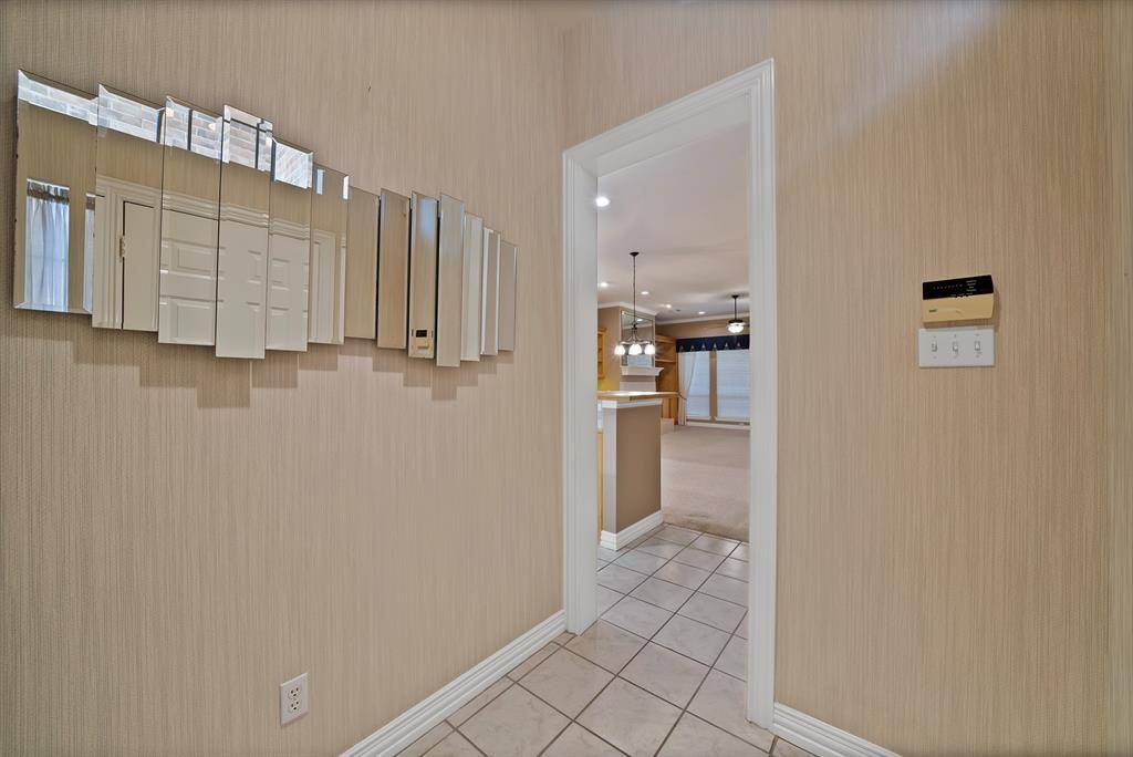 Hurst, TX 76053,1220 Woodland Park Drive