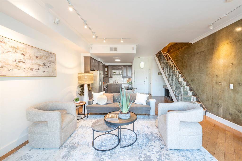 Dallas, TX 75219,3225 Turtle Creek Boulevard #1649