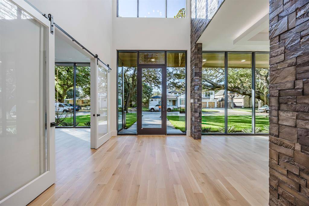 Dallas, TX 75230,5723 Meletio Lane