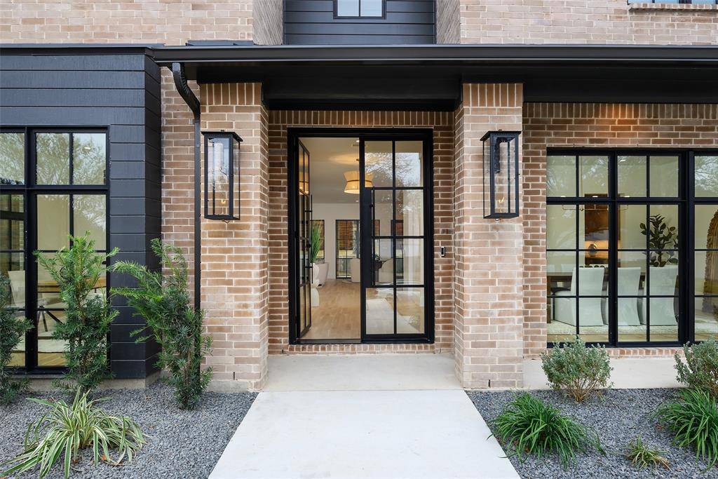 Dallas, TX 75214,6414 Blanch Circle