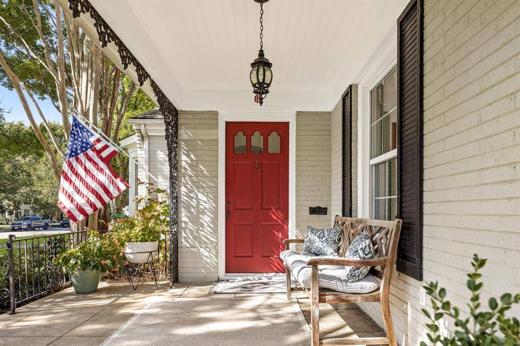 Dallas, TX 75214,6129 McCommas Boulevard