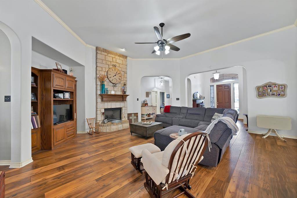 Weatherford, TX 76087,305 Charlie Way