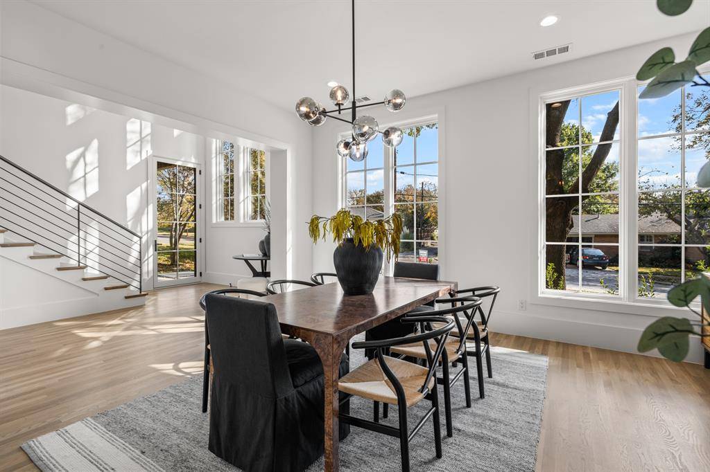 Dallas, TX 75238,9111 Aldwick Drive