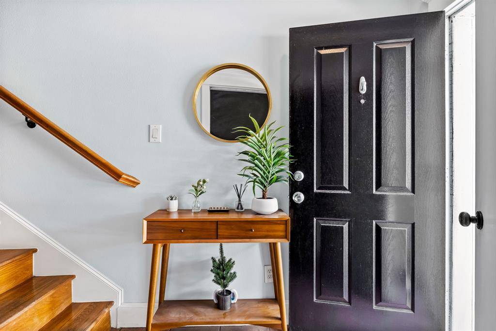 Dallas, TX 75214,1600 Abrams Road #45