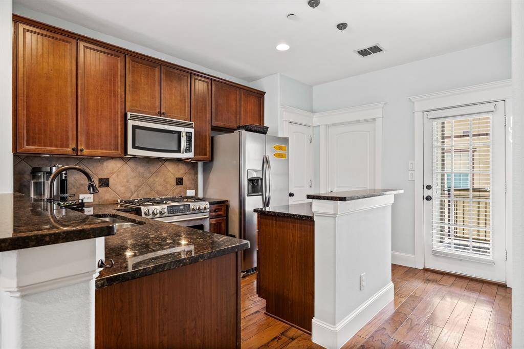 Dallas, TX 75214,1600 Abrams Road #45