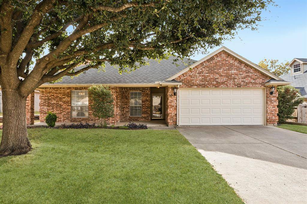 Saginaw, TX 76179,821 Willow Court
