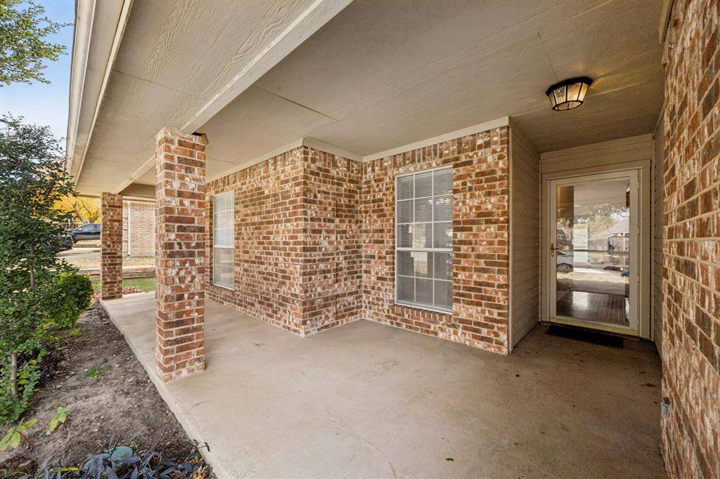 Saginaw, TX 76179,821 Willow Court