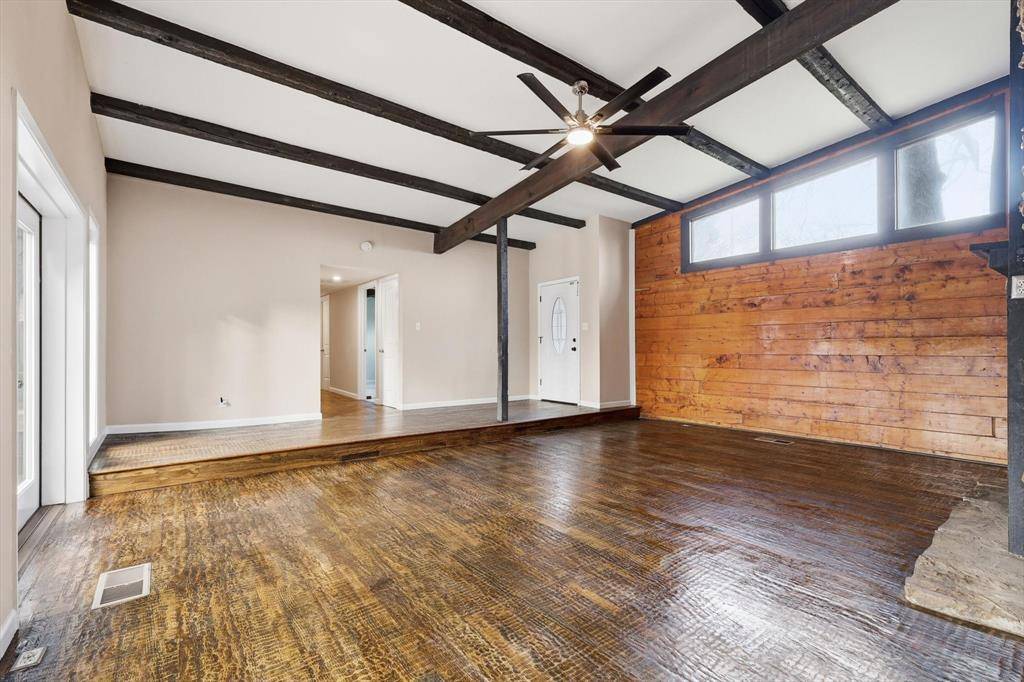 Highland Village, TX 75077,828 Highland Village Road