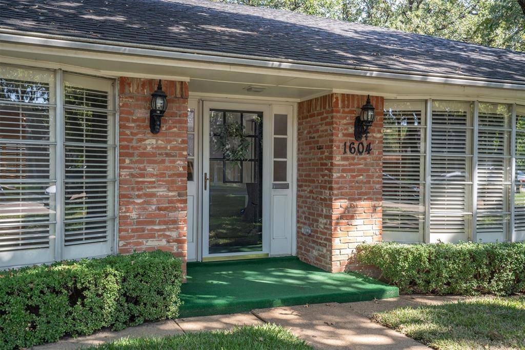 Irving, TX 75061,1604 Oak Meadow Drive