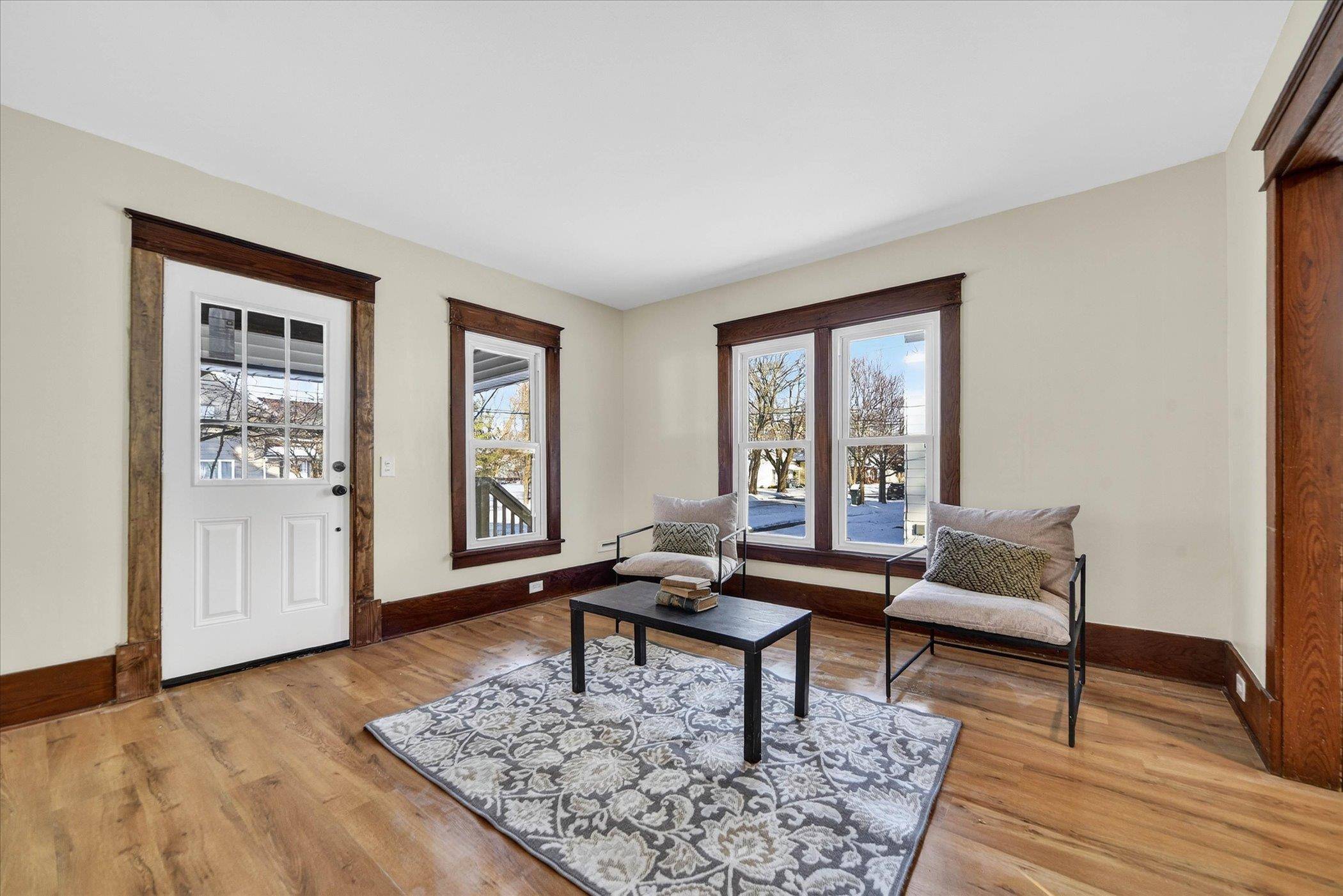 Owosso, MI 48867,1005 Fletcher ST