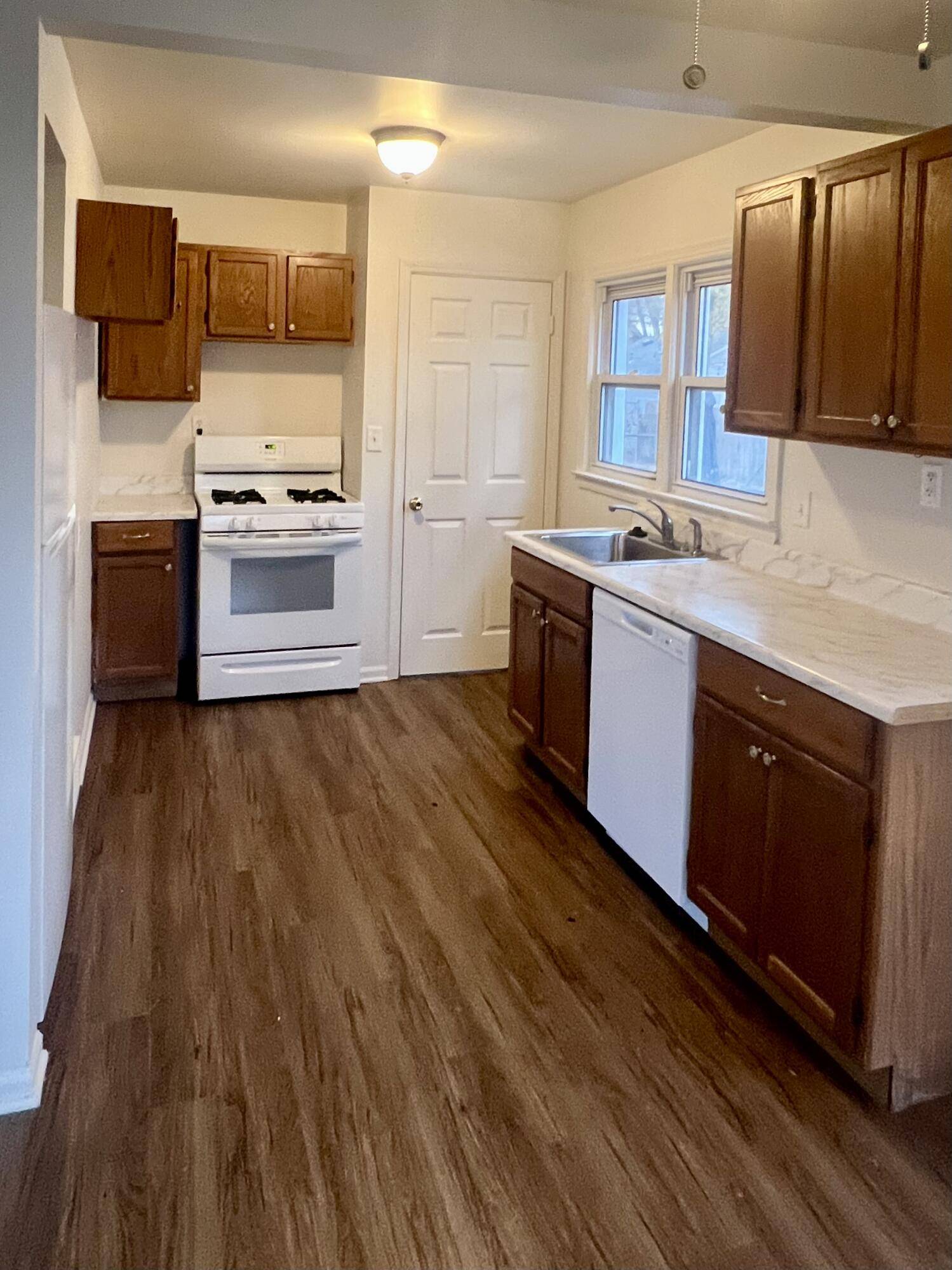 Trenton, MI 48183,2217 Third ST