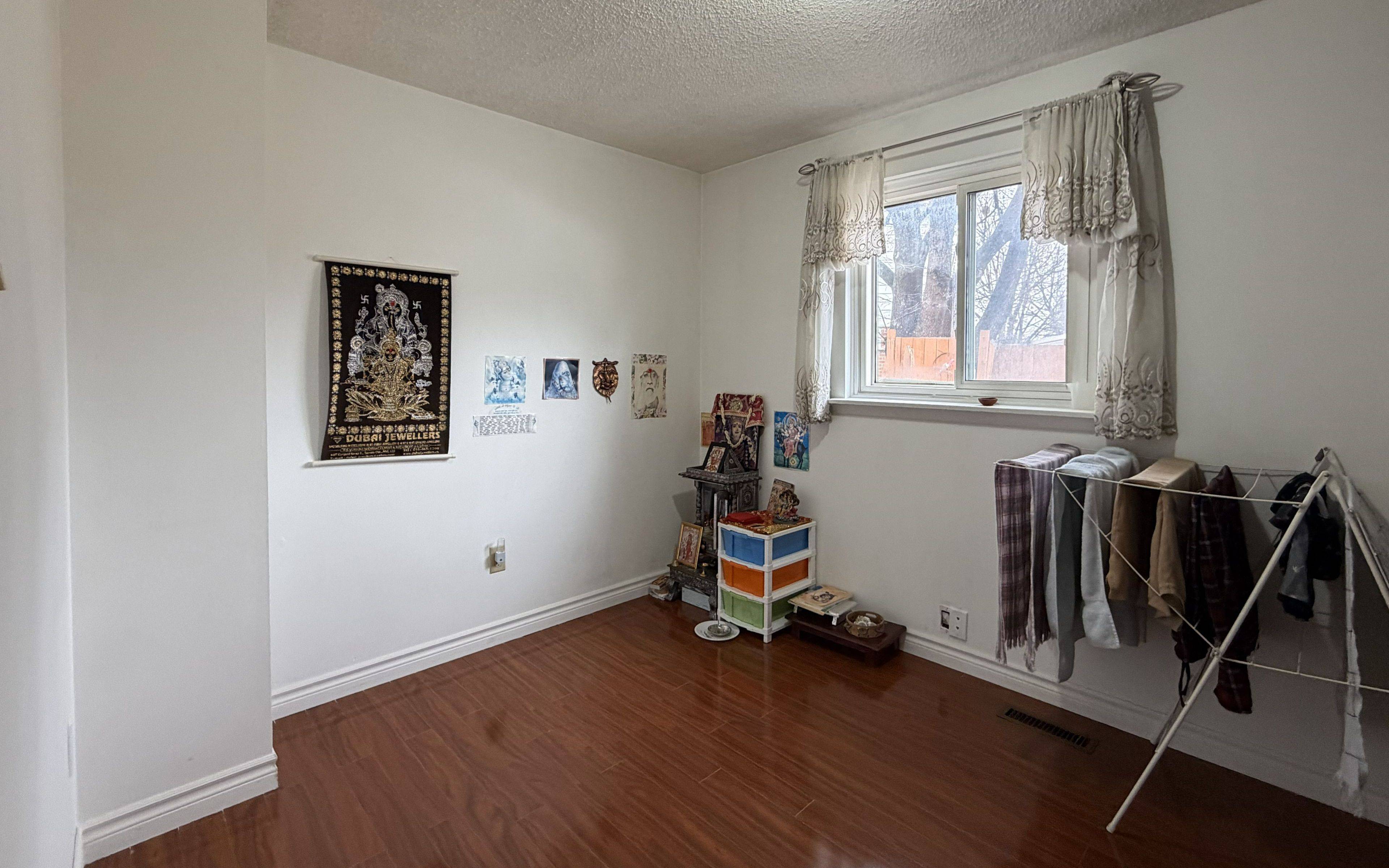 Toronto E11, ON M1B 1P2,17 Brisbourne GRV