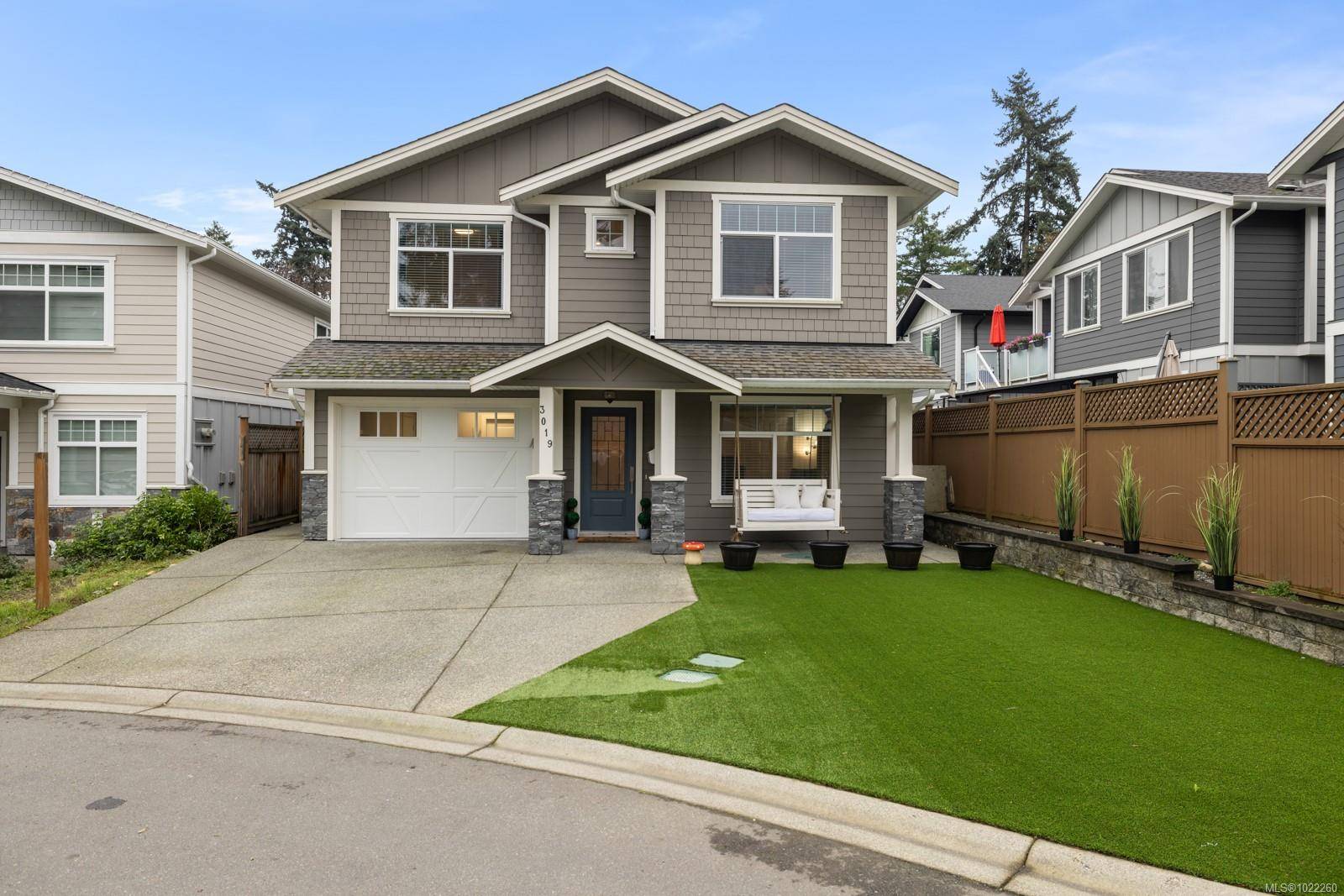 Colwood, BC V9B 2A1,3019 Zen Lane