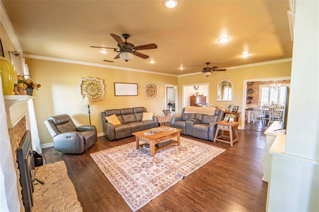 Breckenridge, TX 76424,8 Northglen Road