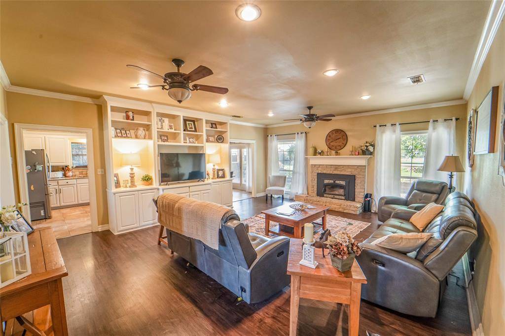 Breckenridge, TX 76424,8 Northglen Road