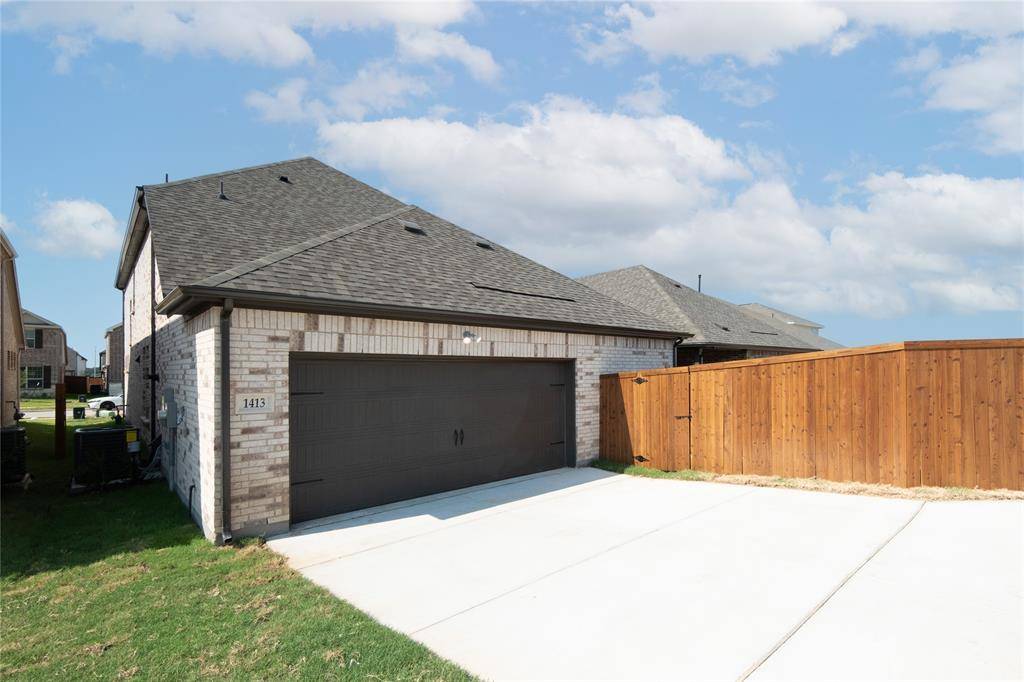 Justin, TX 76247,1413 Sun Garden Way