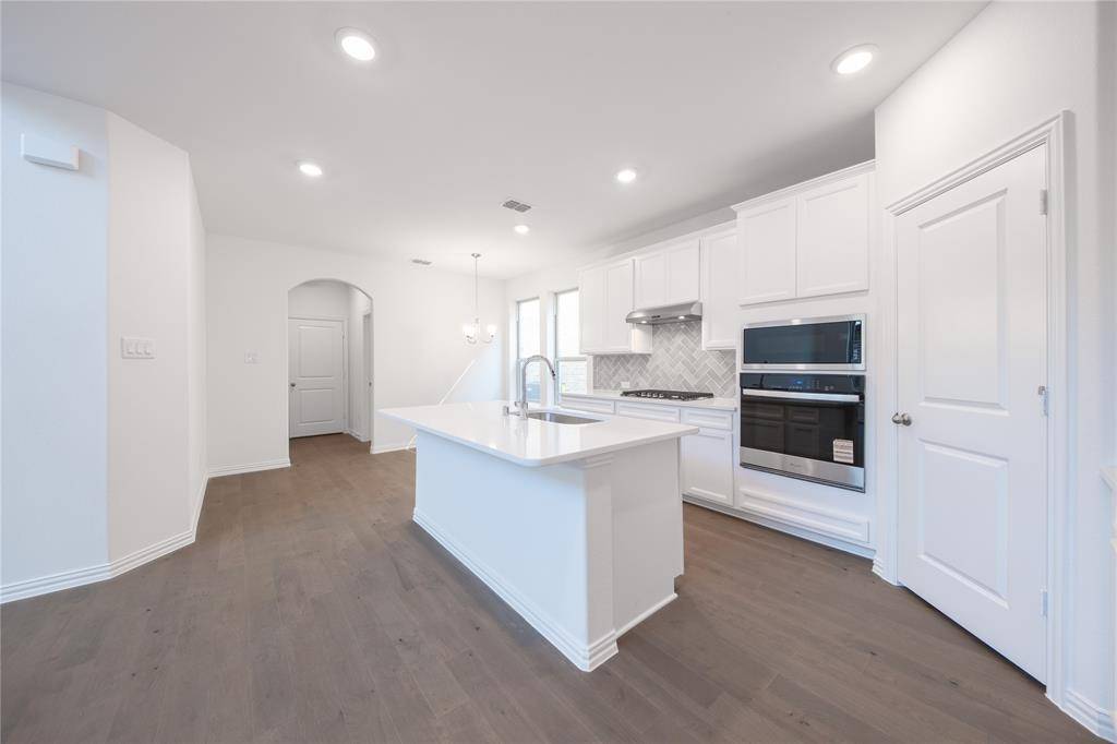 Justin, TX 76247,1413 Sun Garden Way