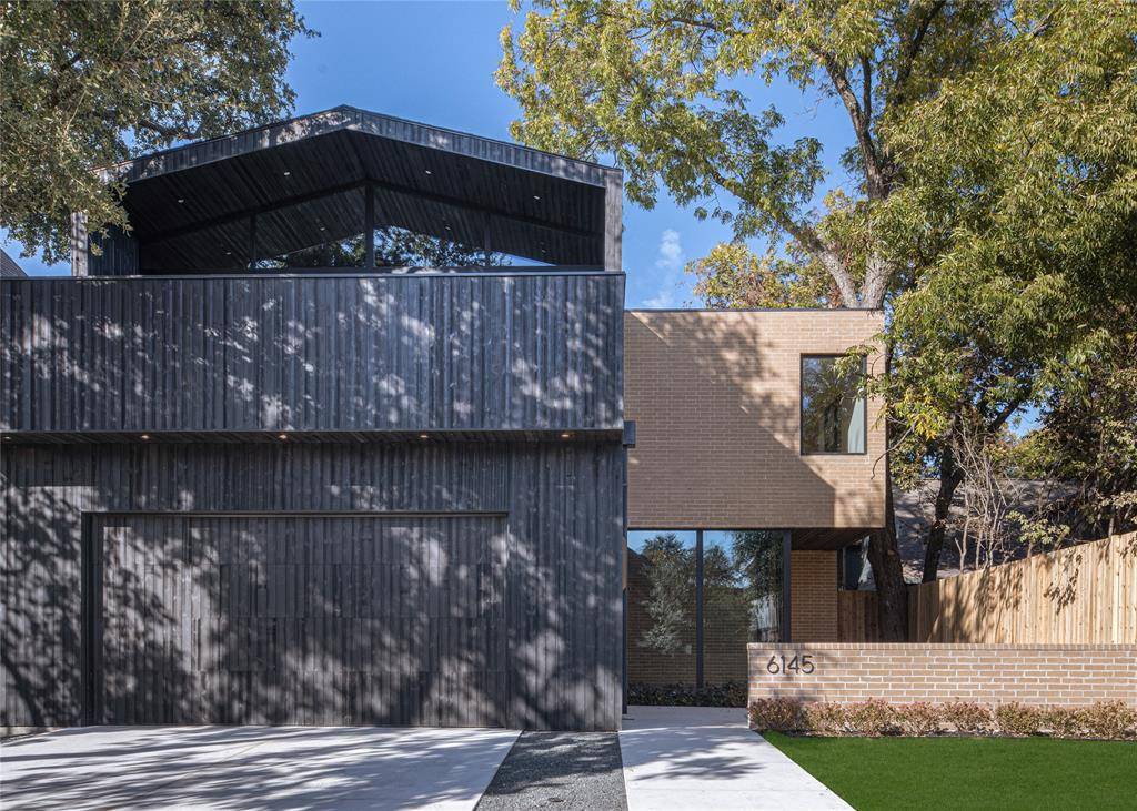 Dallas, TX 75214,6145 Llano Avenue