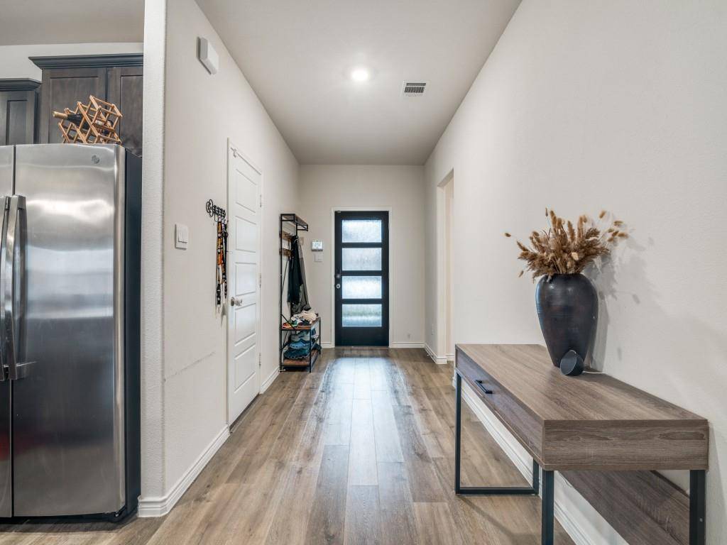 Garland, TX 75043,8366 Slowburn Drive