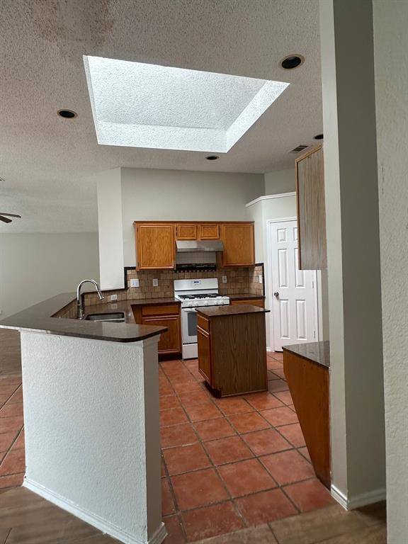 Grand Prairie, TX 75052,1123 Cavalcade Drive