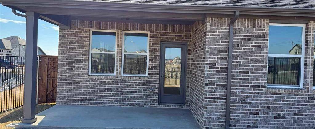 Pilot Point, TX 76258,14105 Harden Street