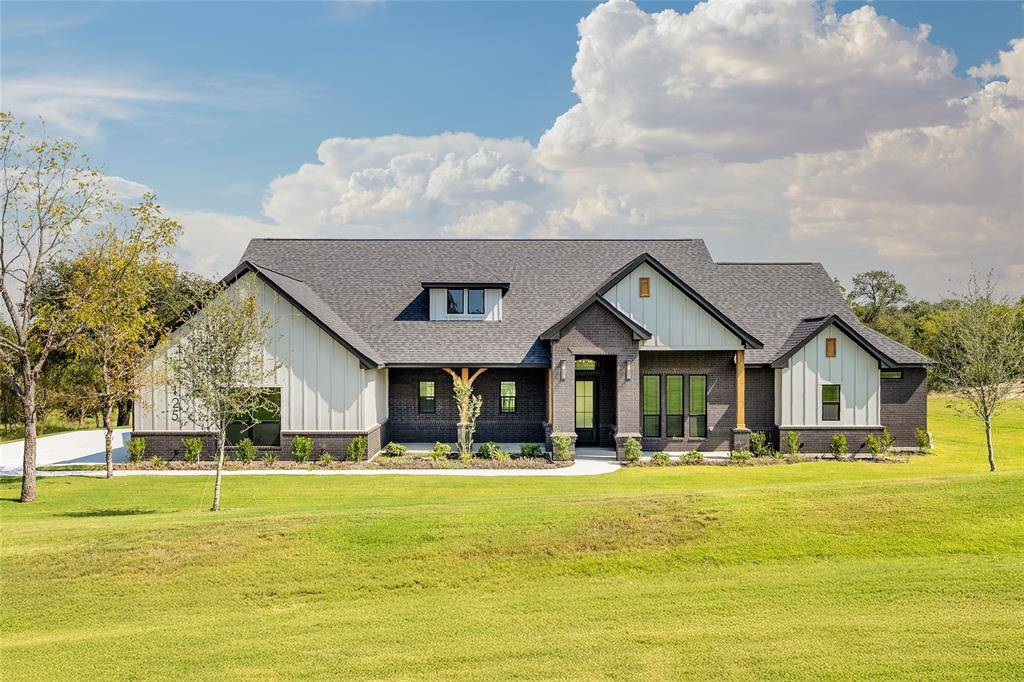 Weatherford, TX 76085,125 Oak Meadow Lane