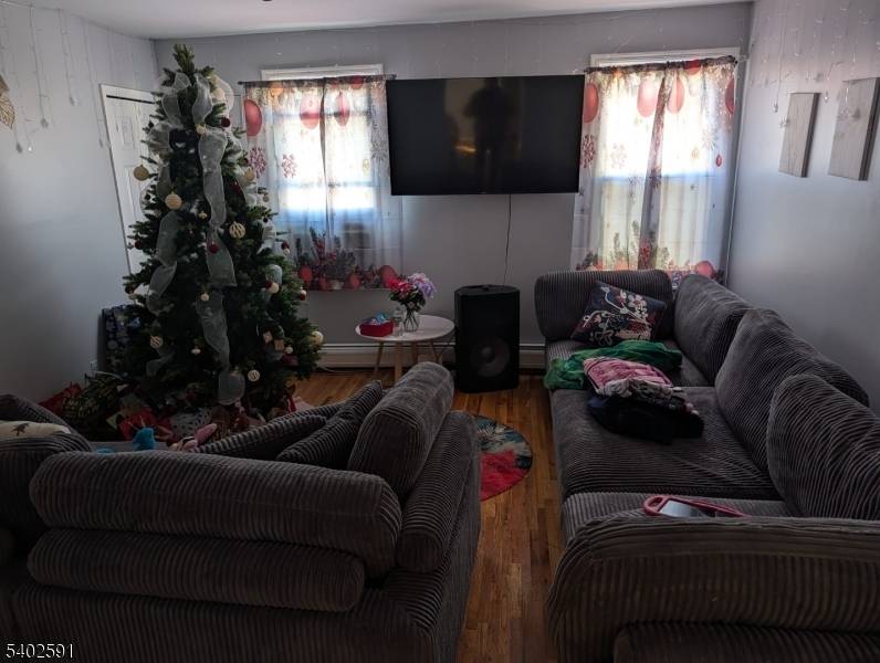 Elizabeth City, NJ 07202,313 Palmer St