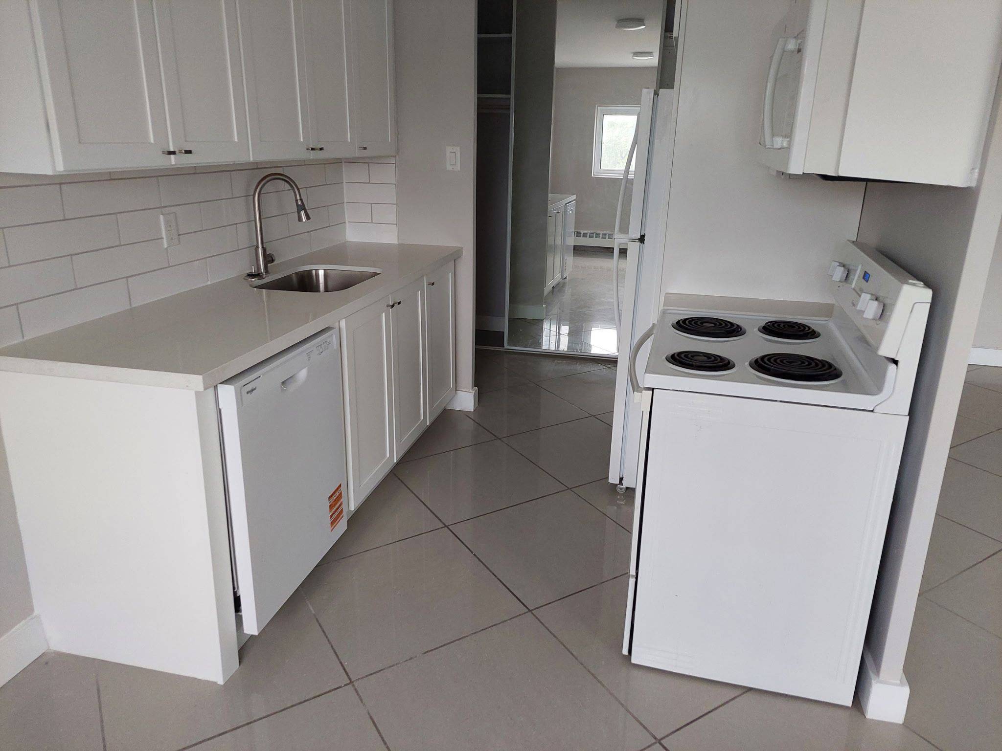 Hanover, ON N4N 1W5,591 12th St 12 ST