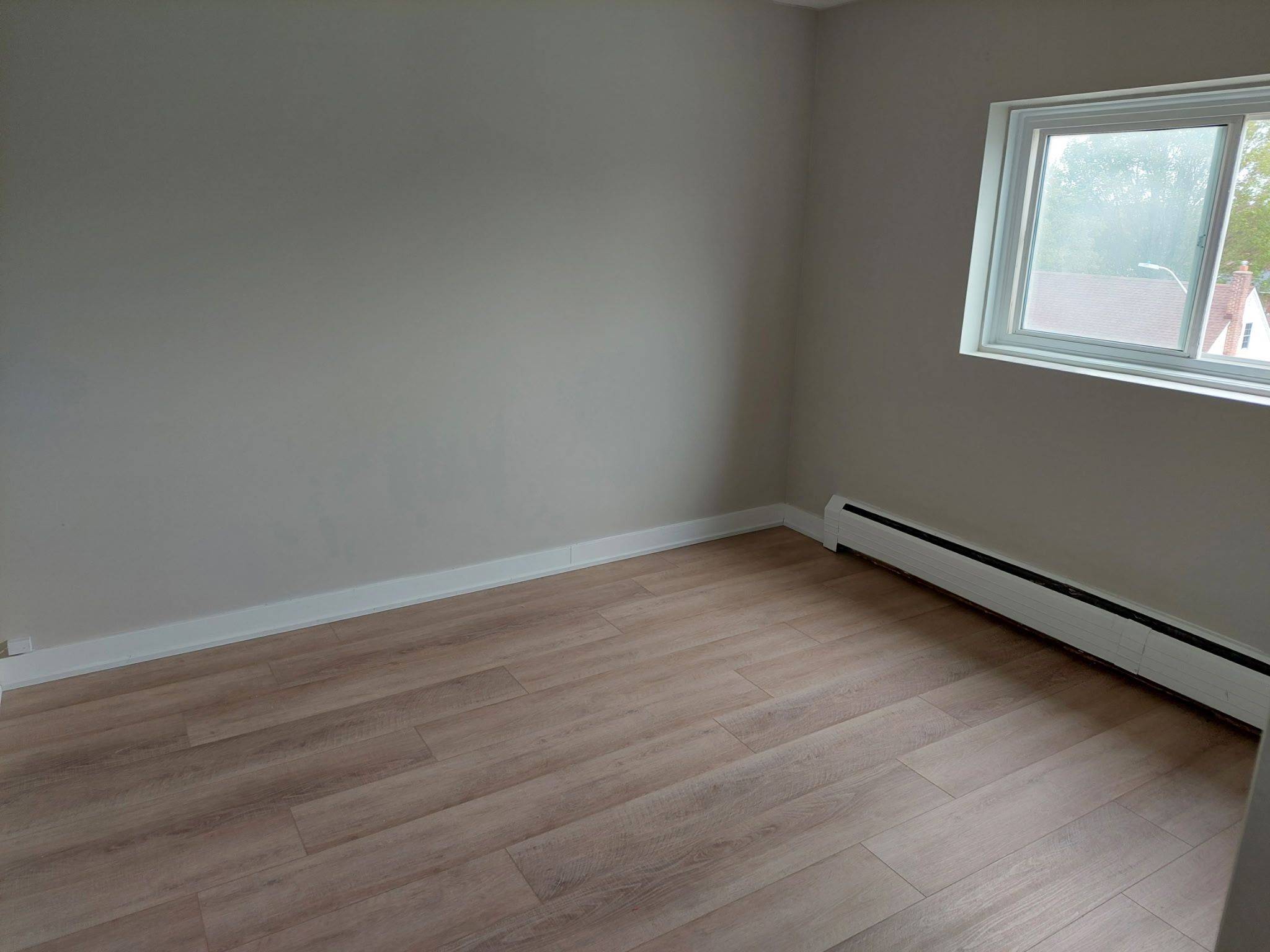 Hanover, ON N4N 1W5,591 12th St 12 ST